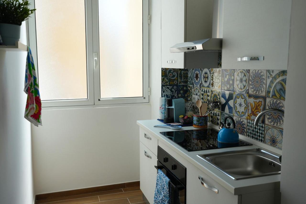 Palazzo Manzoni Apartments Bari Pokoj fotografie