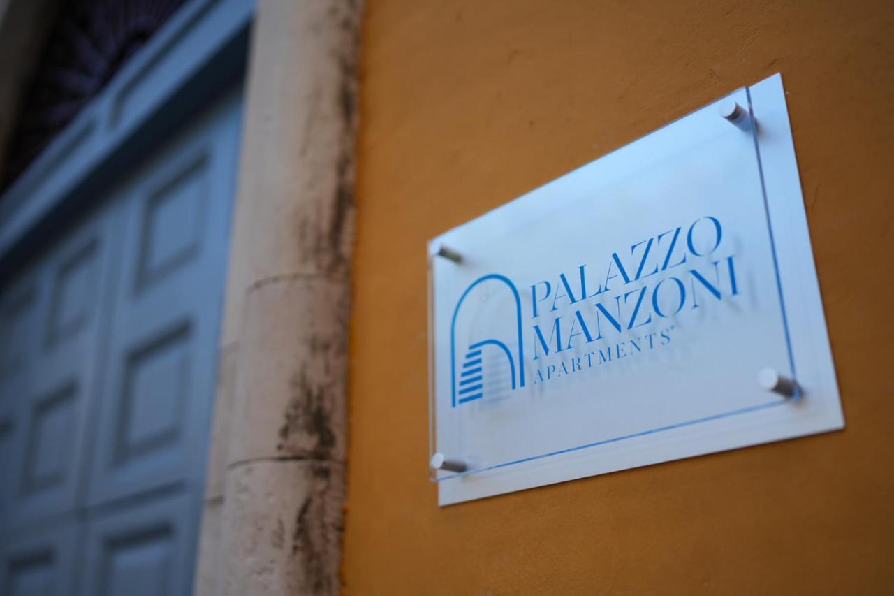 Palazzo Manzoni Apartments Bari Exteriér fotografie