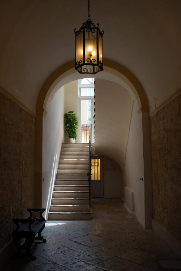 Palazzo Manzoni Apartments Bari Exteriér fotografie