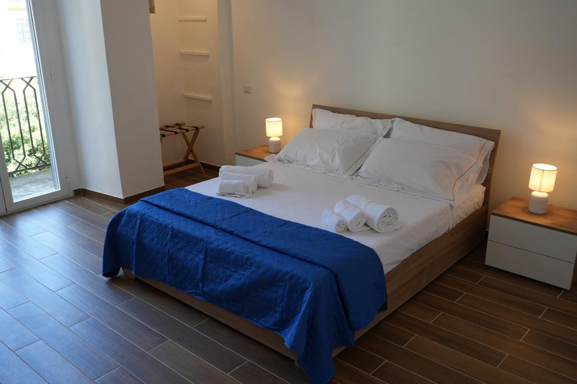 Palazzo Manzoni Apartments Bari Exteriér fotografie